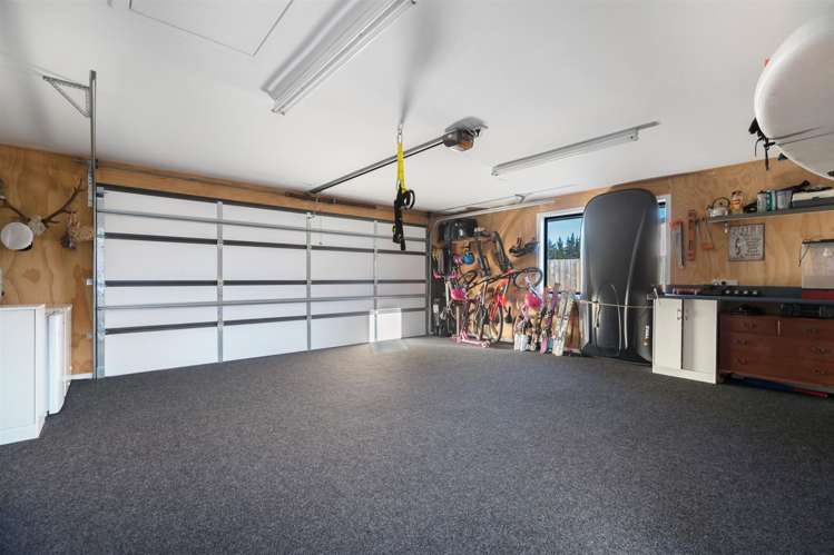 2 Kingfisher Crescent Albert Town_11