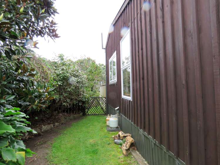 17 Marine Parade Carters Beach_15