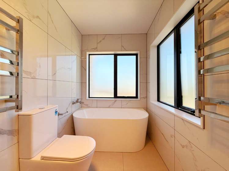 8A Downsview Road 2671_8