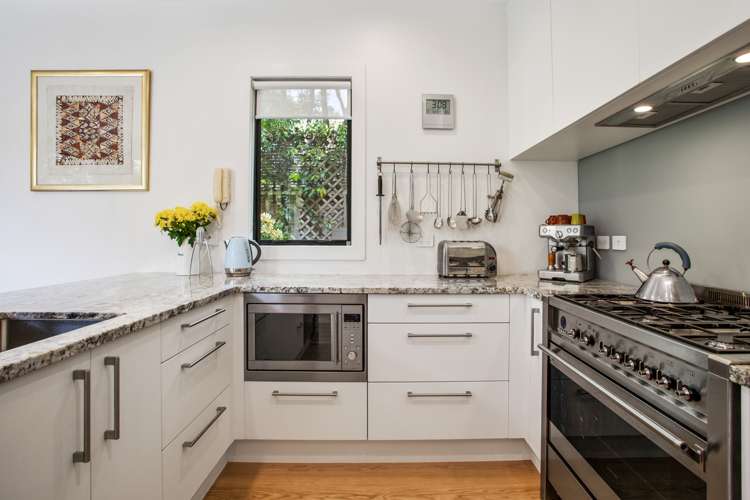 1/2 The Esplanade Castor Bay_5