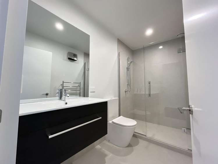 8/83 Edinburgh Street 10222_8