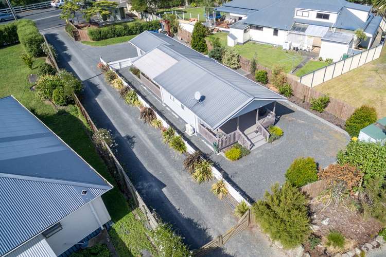 1b Front Miranda Road Waitakaruru_15