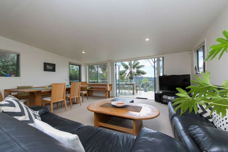 11 Opou Road Titirangi_7