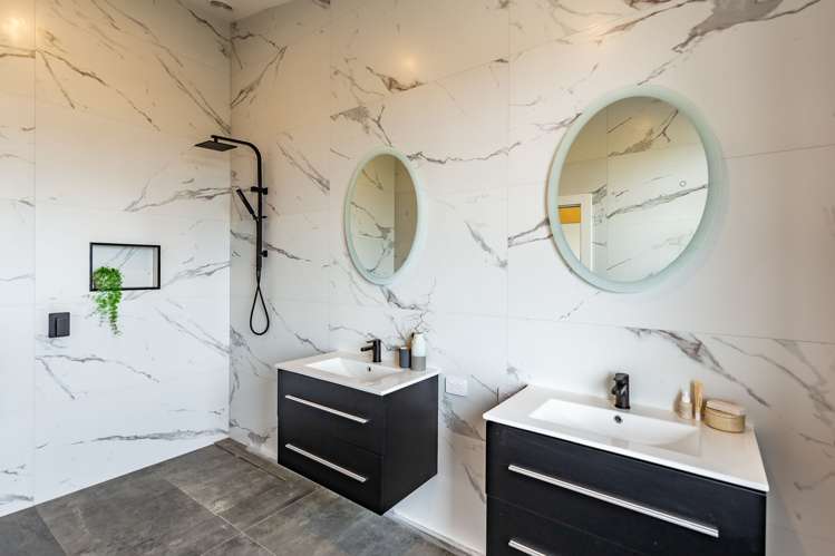 10 Millhill Lane Huntsbury_24