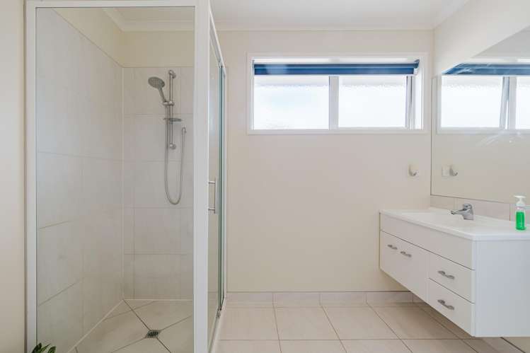 100 Estuary View Whangamata_13