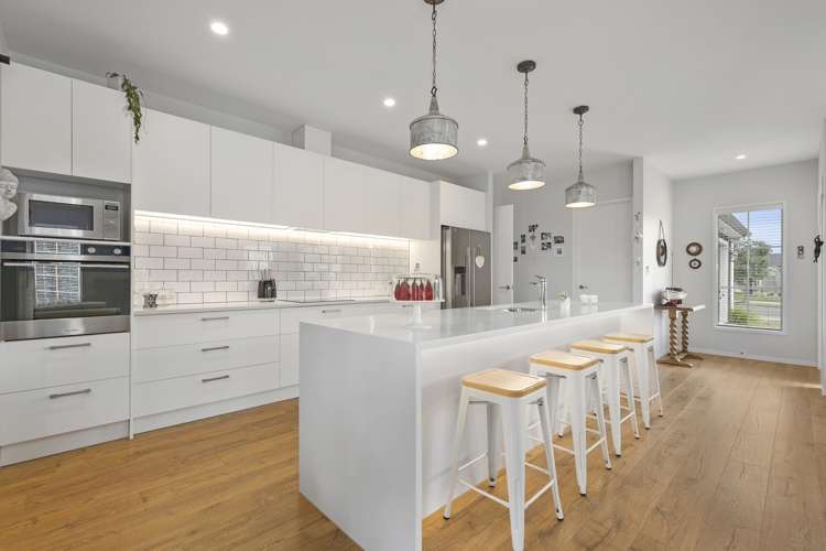 37 Pohutukawa Parade Riverhead_11