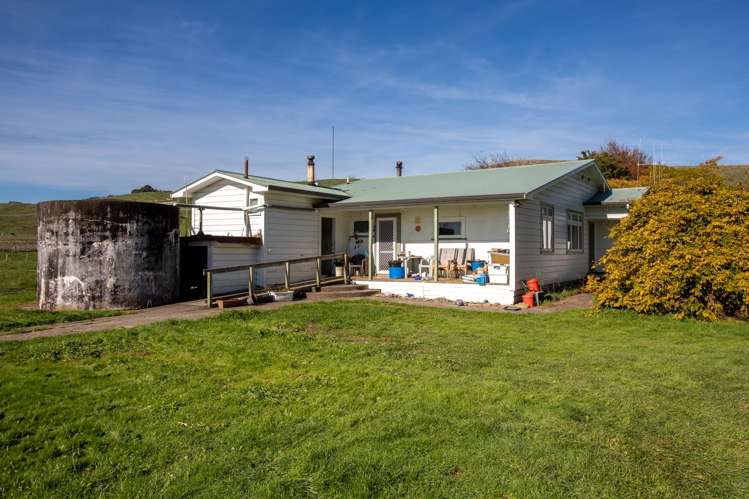 120 Okarae Road Rangitikei Surrounds_17