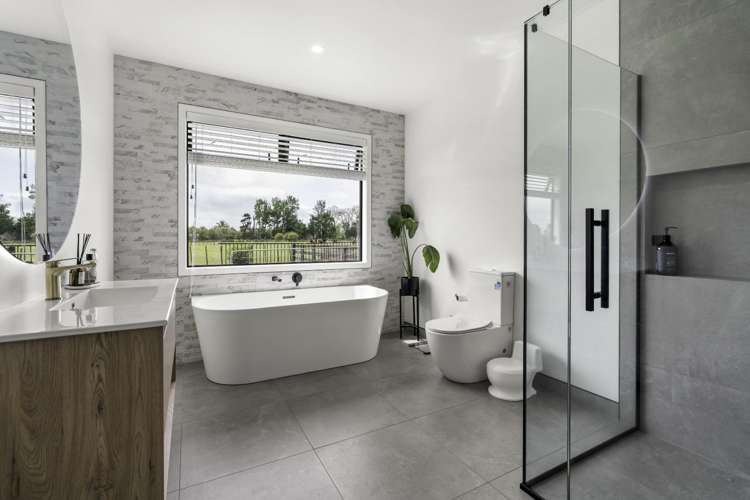 1/164B Gordonton Road 2612_12