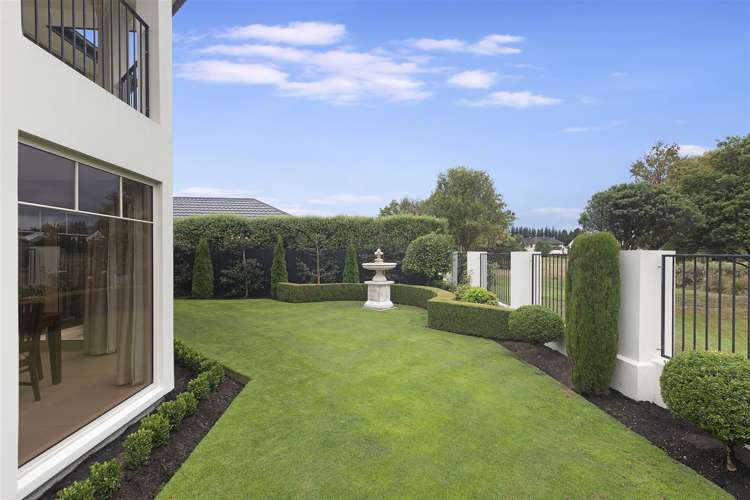 49 Lexington Place Shirley_34