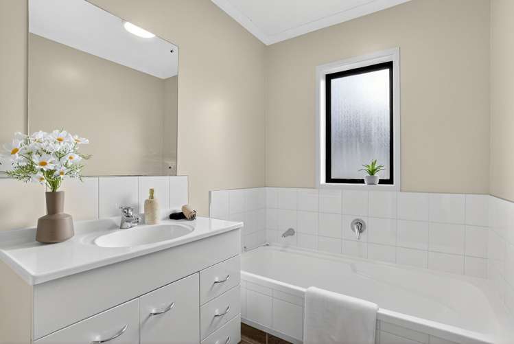 61D Sabulite Road Kelston_15