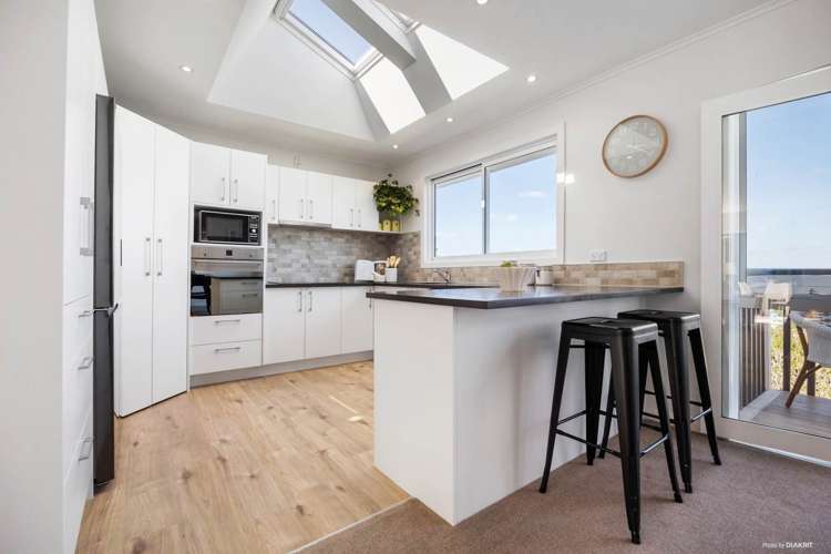 39 & 39A Ngatiawa Street One Tree Hill_9