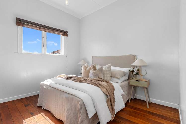 1 Whimp Avenue Onerahi_5