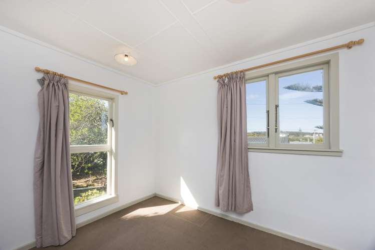 25 Raukawa Street Himatangi Beach_11
