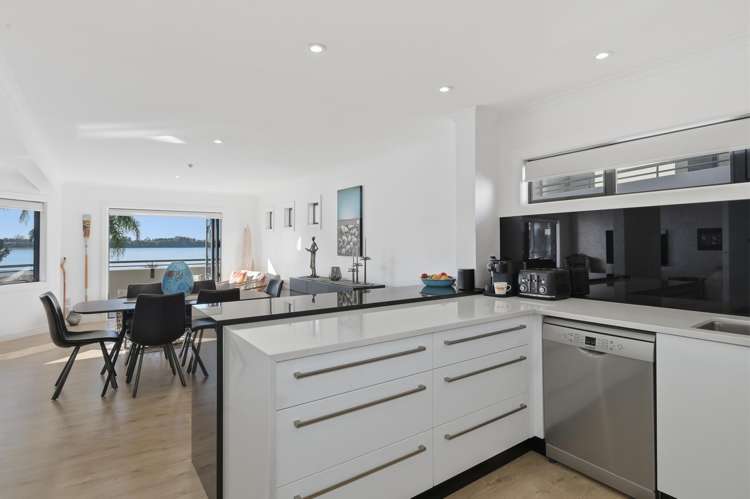 4/2 Sixth Avenue Tauranga Central_4