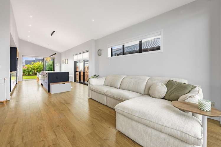 78 Maurice Kelly Road_2
