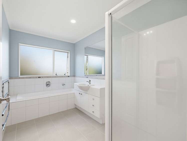 3 Howith Street Flat Bush_12