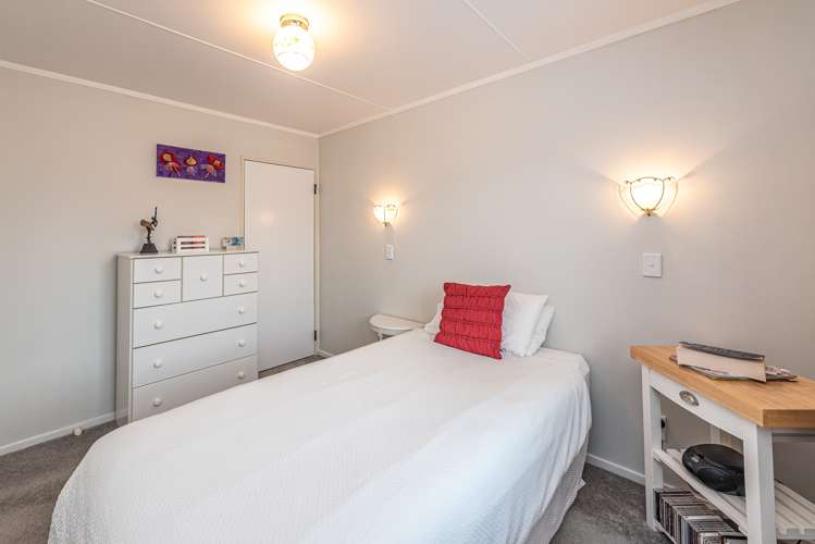 13a Avon Place Springvale_8