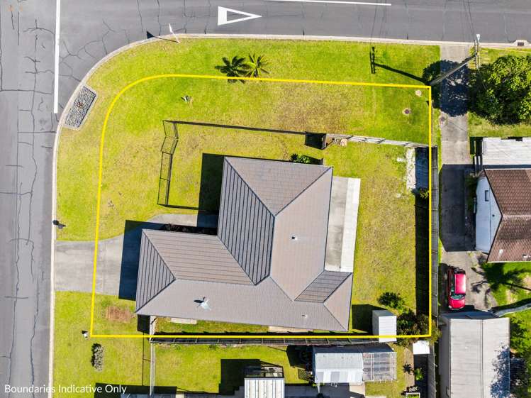 9 Finch Street One Tree Point_16