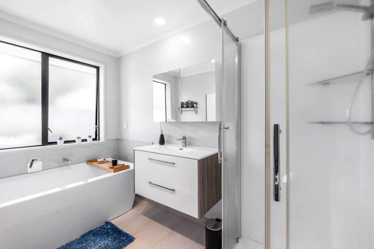 37 Riverholm Drive Mangakakahi_15