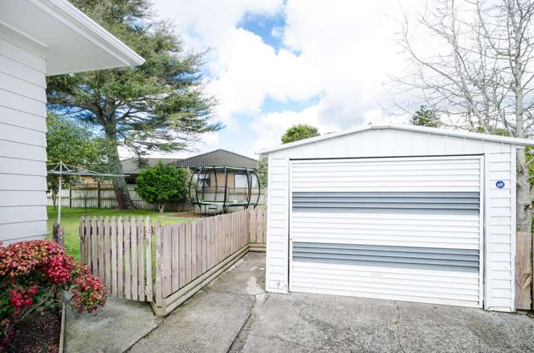 38 Amberley Avenue Te Atatu South_9