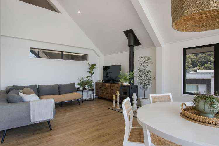 10b Beach Road Waihi Beach_16