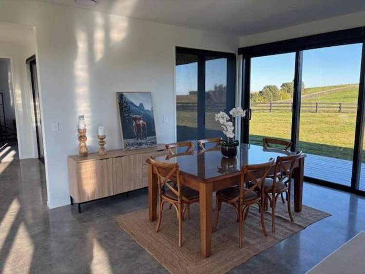 29 Washer Road Omata_13