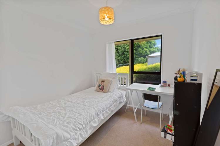 27 Bens Place Springvale_16