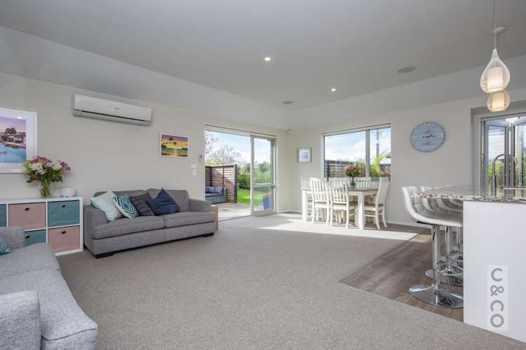 124 Pohutukawa Parade Riverhead_13