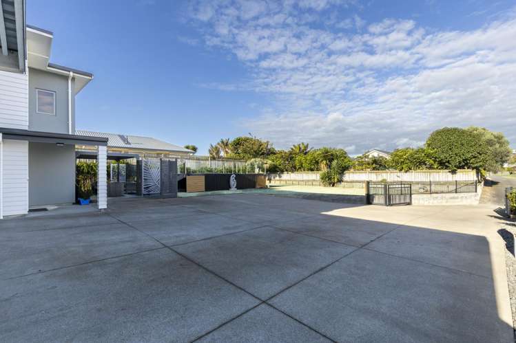 83B Parklands Avenue_5