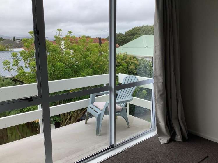  11/10 Trevethick Grove Woburn_13