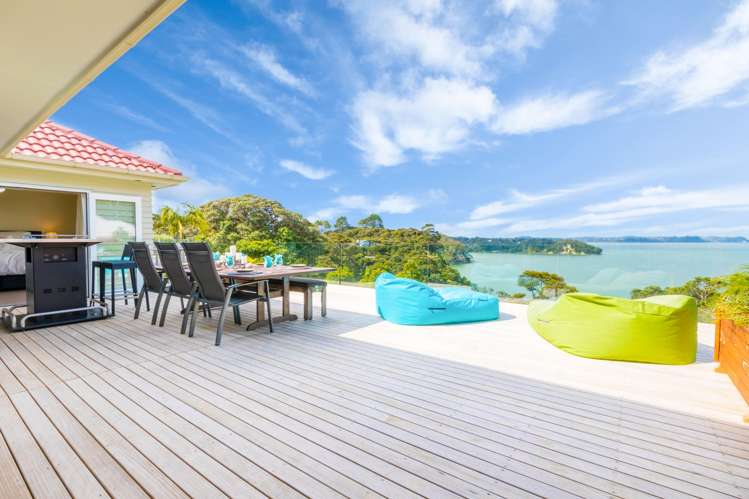 32 Arama Avenue Titirangi_7