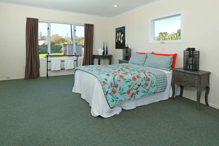 57 Mcleod Road Te Atatu South_8