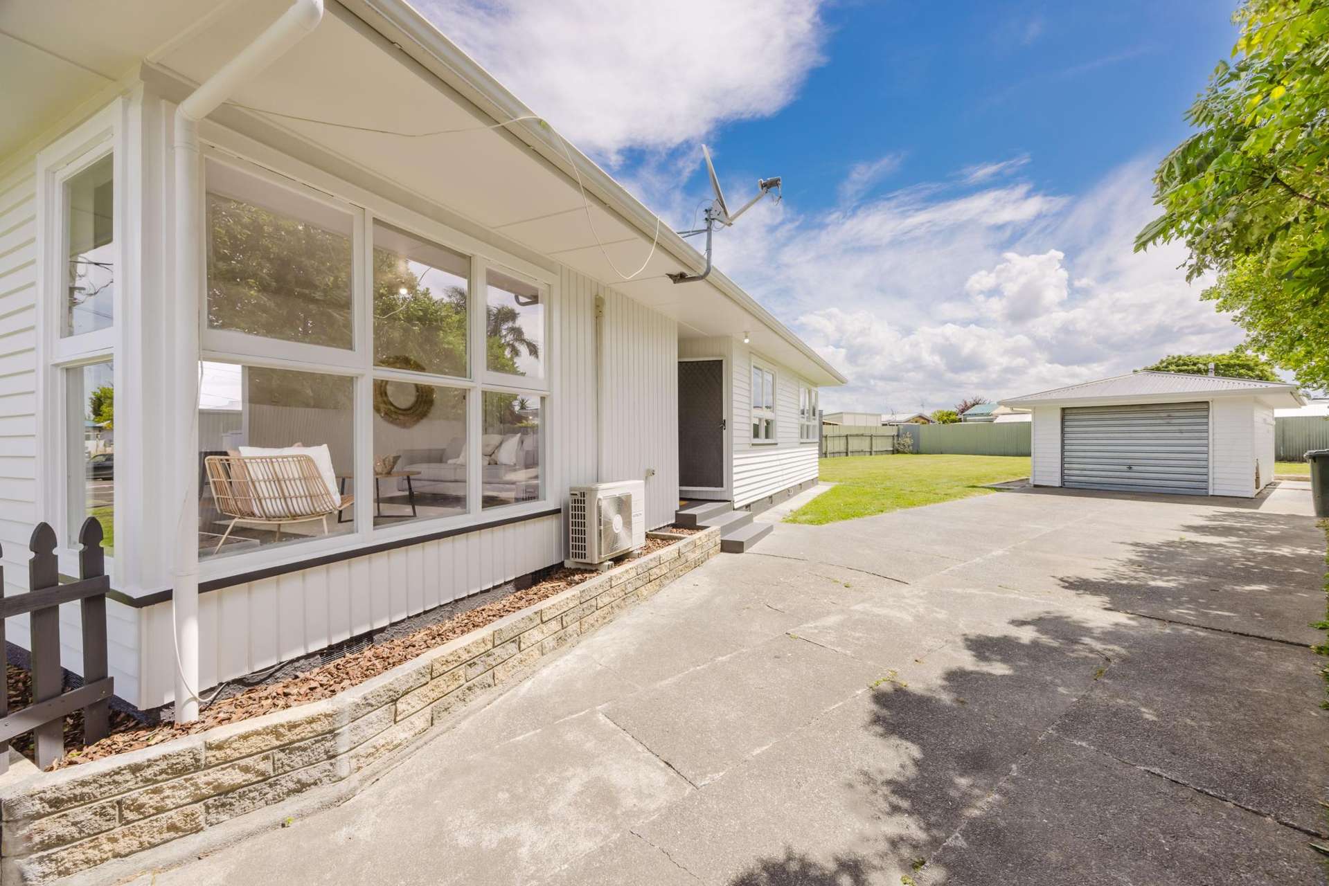 57 Harold Holt Avenue Onekawa_0