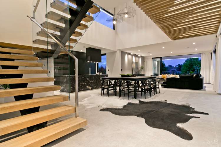 26 Lynwood Grove Dairy Flat_12