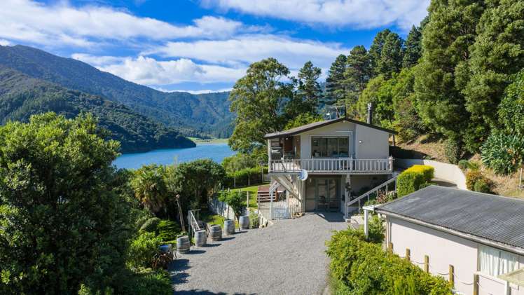 424 Port Underwood Road_0