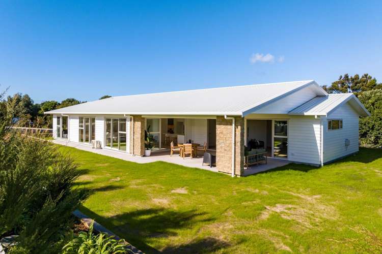 53 Seabreeze Road Mangawhai Heads_54