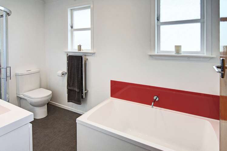 14 William Benton Street Featherston_10