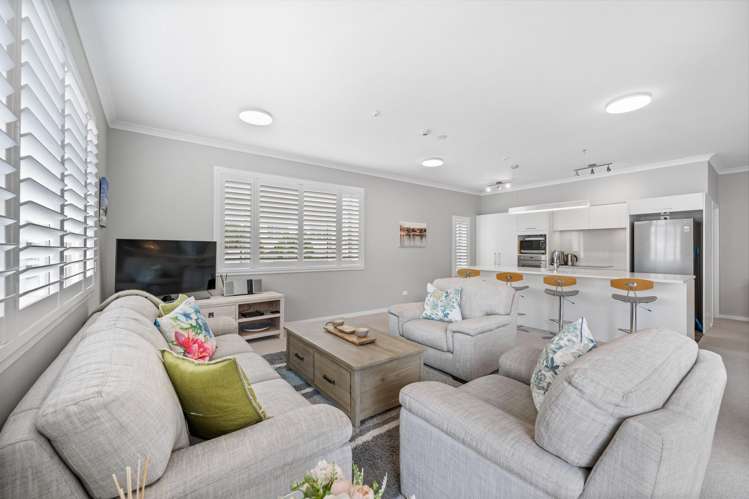 96 Eaves Bush Parade Orewa_9