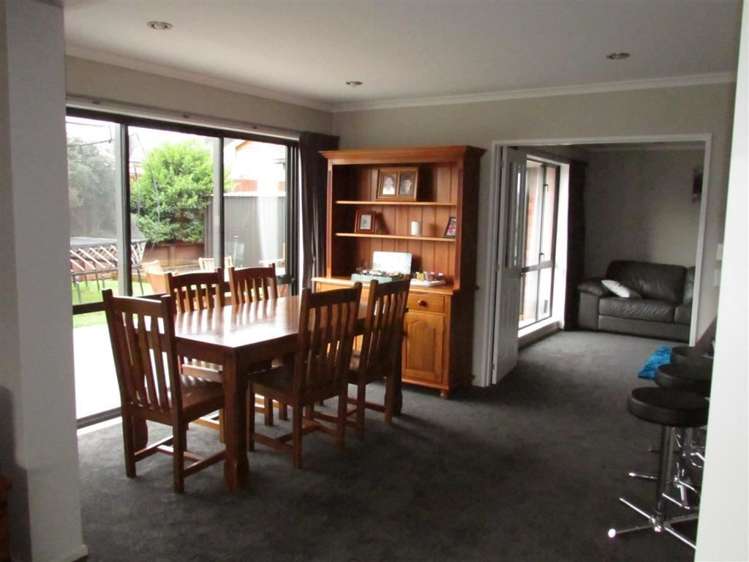 2 Ashley Drive Paroa_12