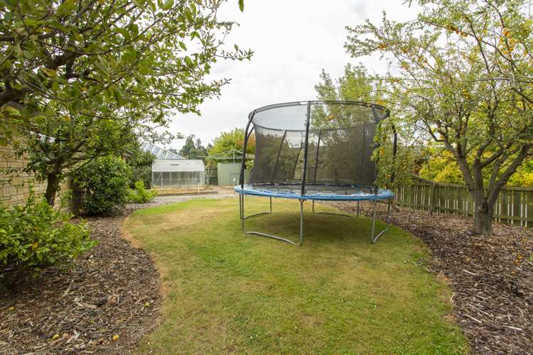 121 Pages Road Allenton_18