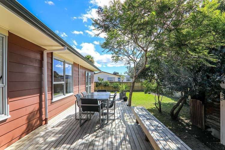 35 Beach Road Te Atatu Peninsula_7