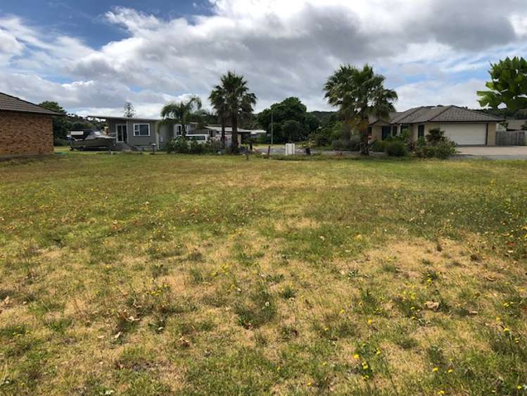 6 Flame Tree Lane Taipa_11