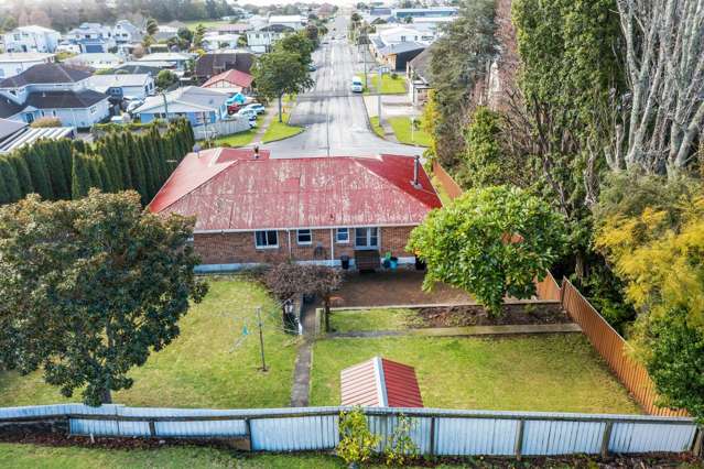 43 Seaview Road Otumoetai_1