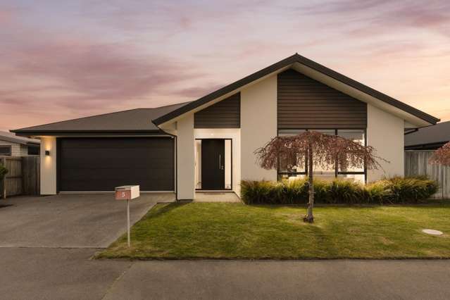 Prestons perfection - space, style, family living
