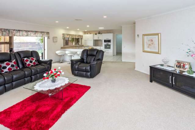 33 Headcorn Place Botany Downs_4