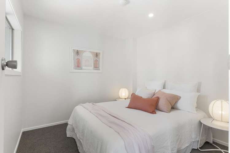 23 St Leonards Road Kelston_14