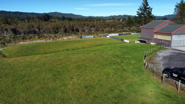 736 State Highway 7 Dobson_35