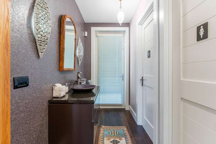 49 Whakamoenga Point Acacia Bay_21