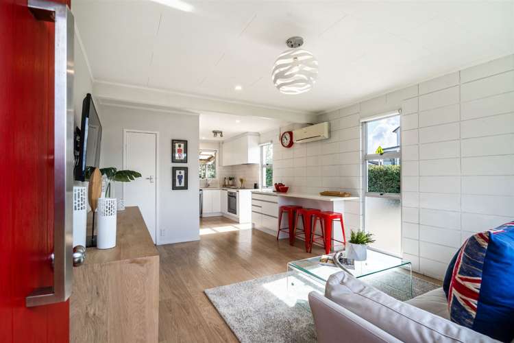 1/1 Cockayne Crescent Sunnynook_2