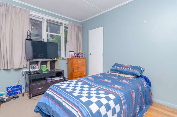 6 Surrey Street Solway_6